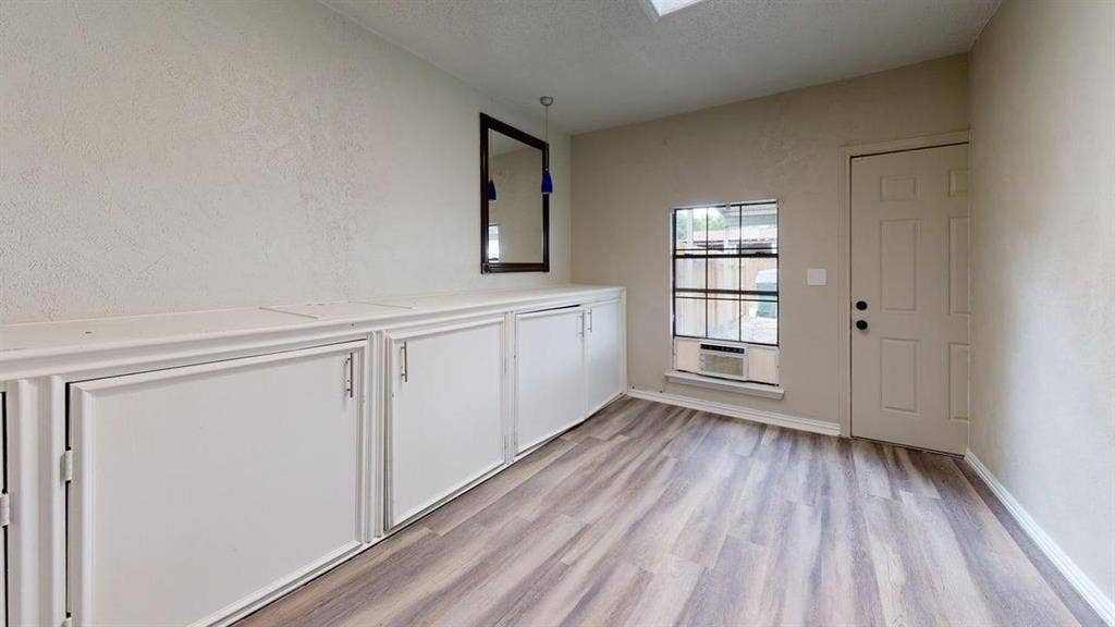 1 BR in Garland