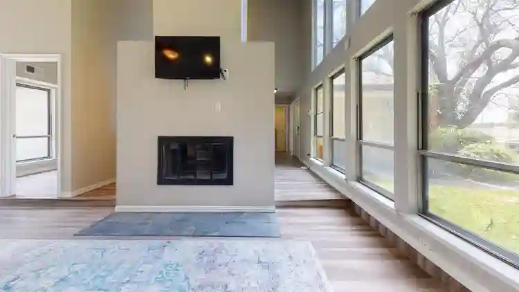 1 BR in Garland