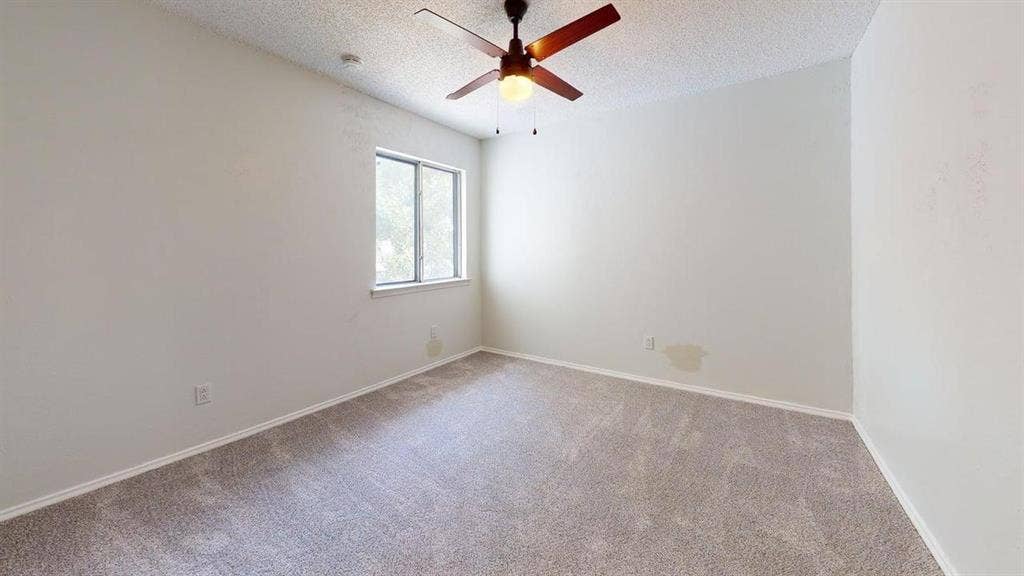 1 BR in Garland