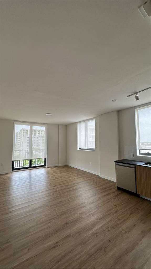 Room available for rent in Hialeah