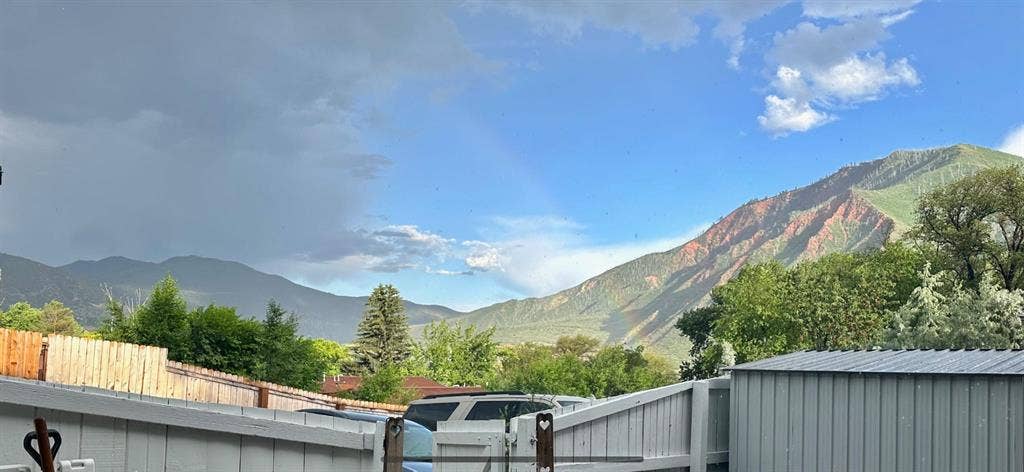 West Glenwood Getaway
