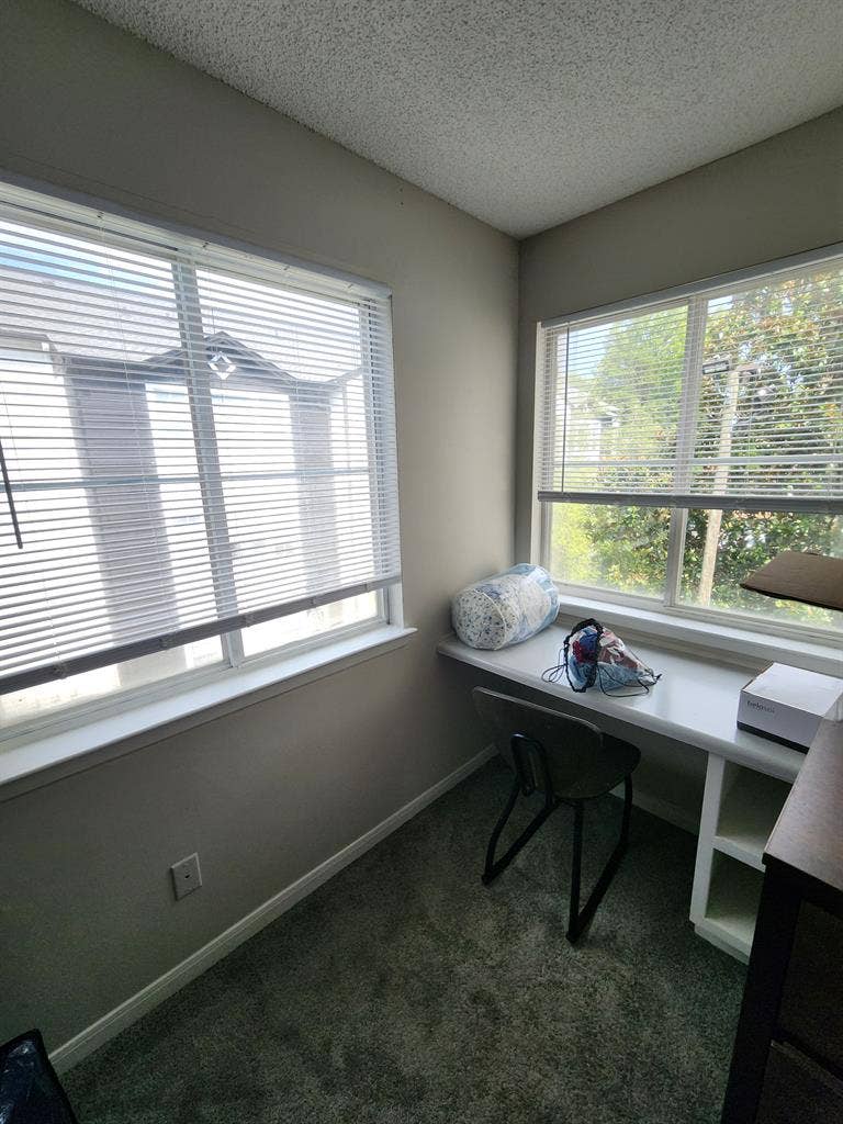 Room lease takeover Athens GA