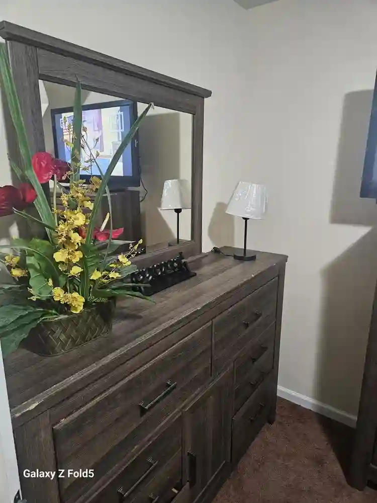 Room for rent furnished
