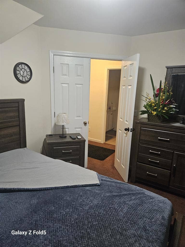 Room for rent furnished