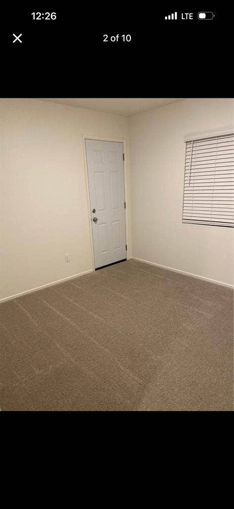 Studio for rent available NOW