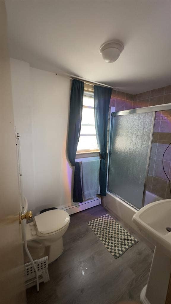 🏡 Room for Rent in Jamaica Hills