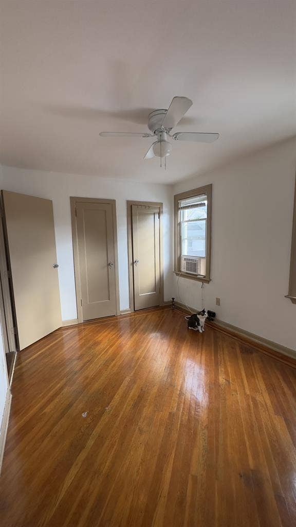 🏡 Room for Rent in Jamaica Hills