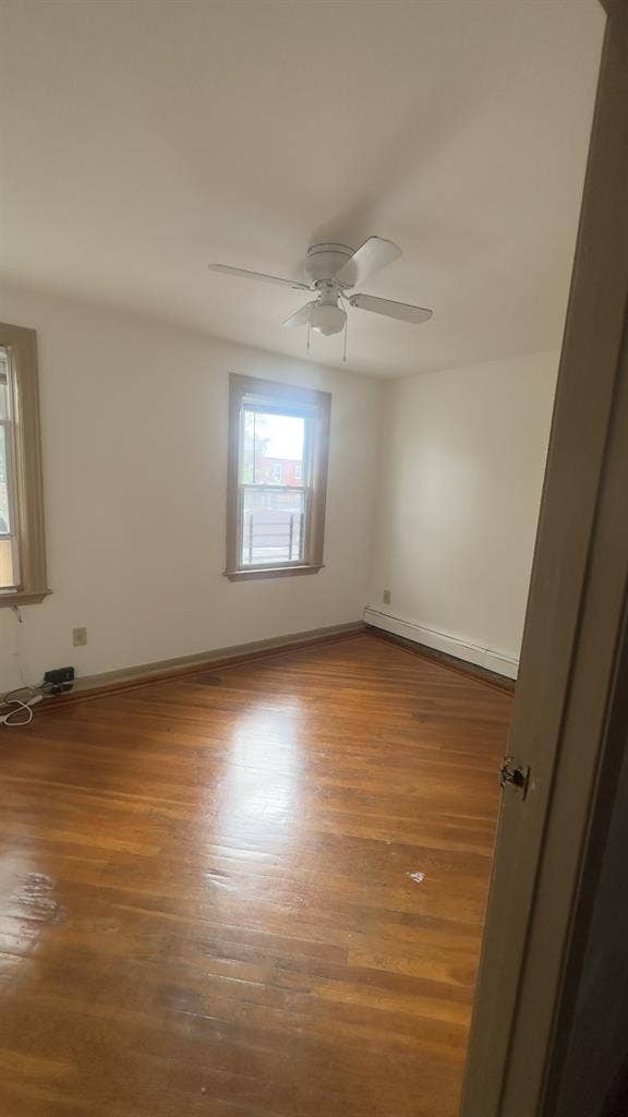 🏡 Room for Rent in Jamaica Hills