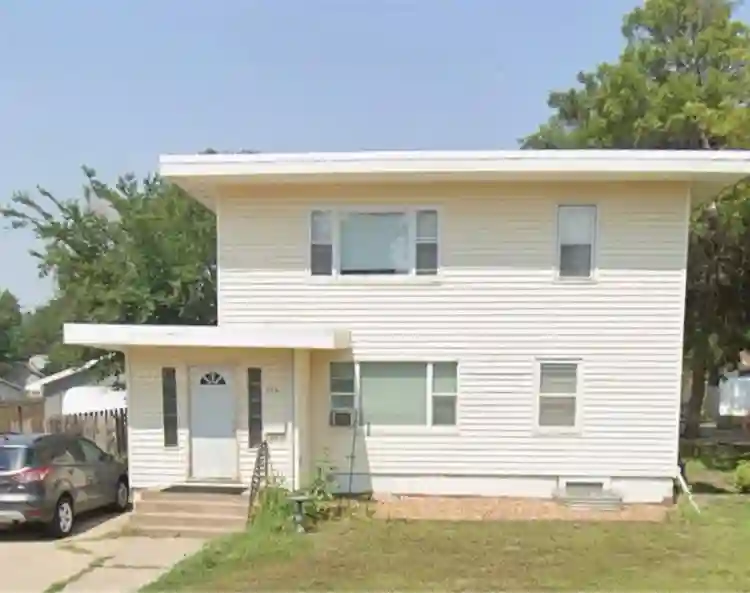 Looking for a chill roommate