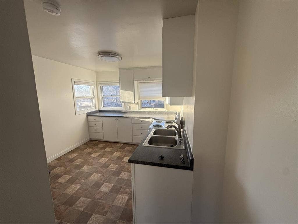 Looking for a chill roommate