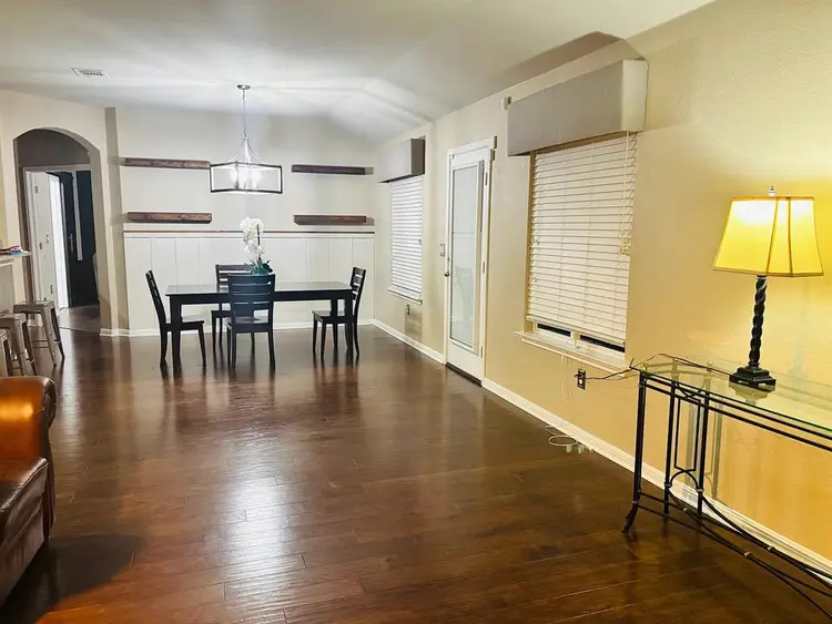 5 BR in Georgetown