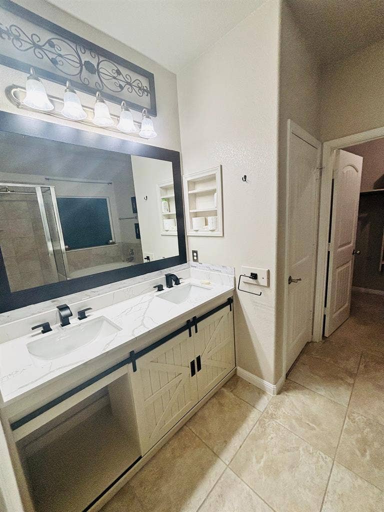 5 BR in Georgetown