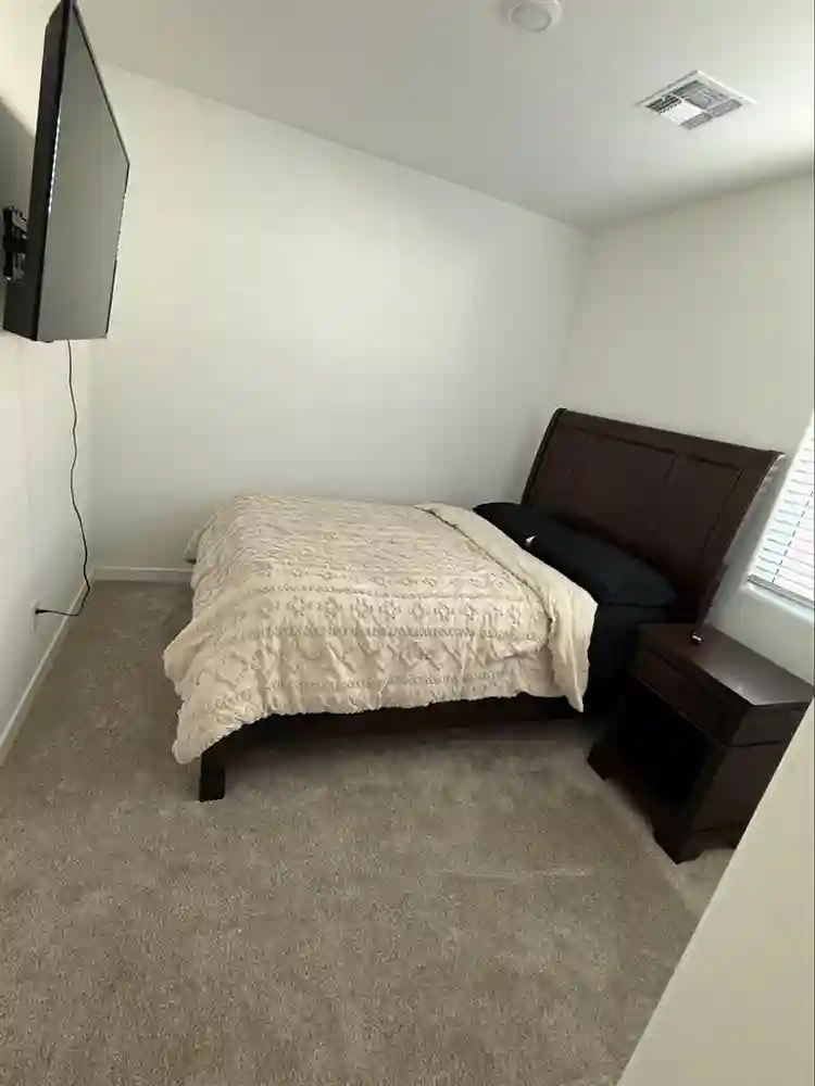 Room + bath for rent