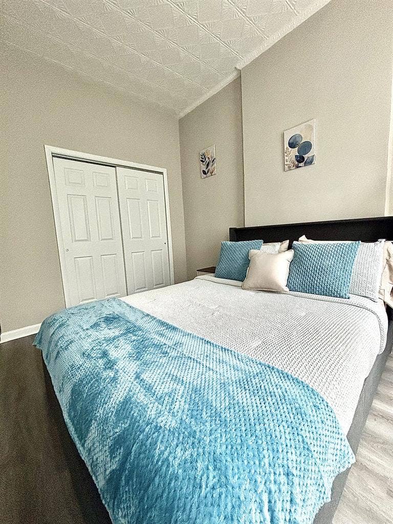 Furnished Room / All Included