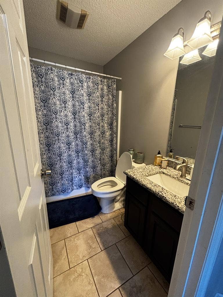 Room available for rent $850