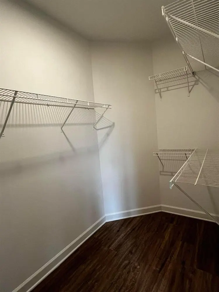 2 bed-2 bath Room for Rent