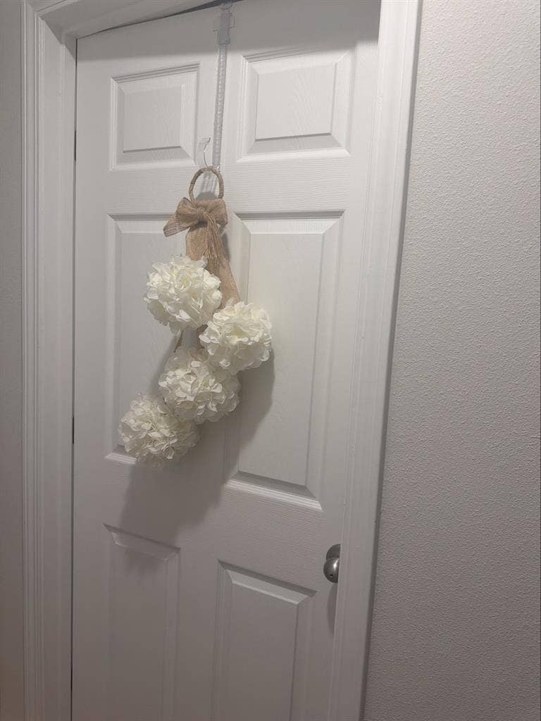 Room for rent ready now By Downtown