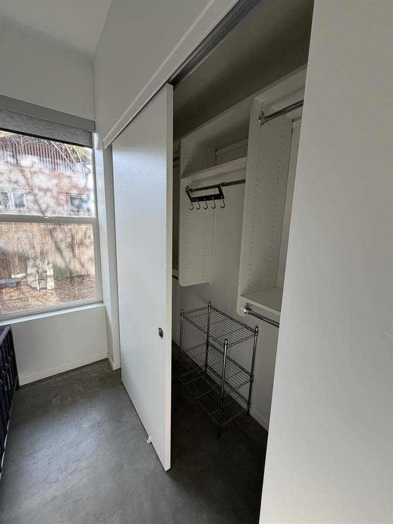 DT Phoenix Private Room For Rent