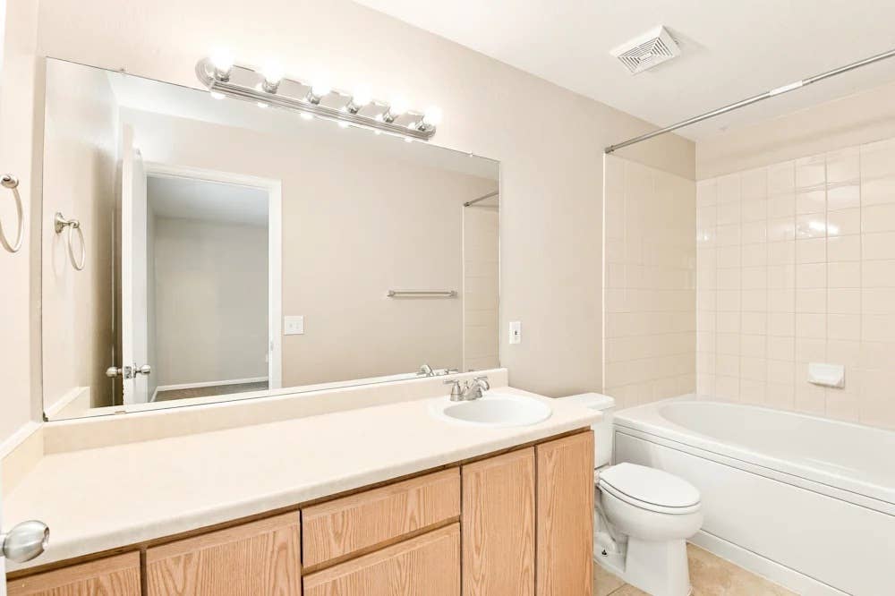 Lovely Listing *Utilities included