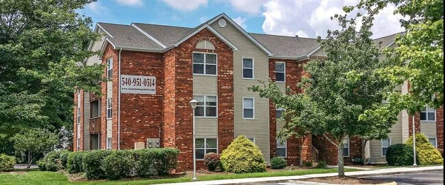 Urgent Sublease The Chase Apartment