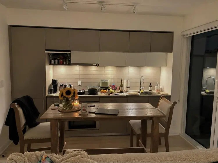 Luxury Forest Hill Room