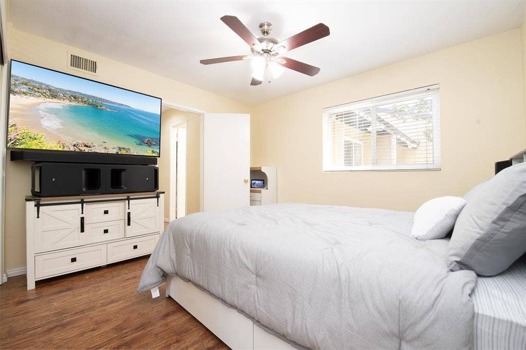 Gated community room for rent