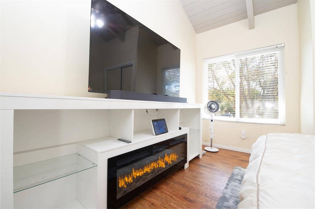 Gated community room for rent