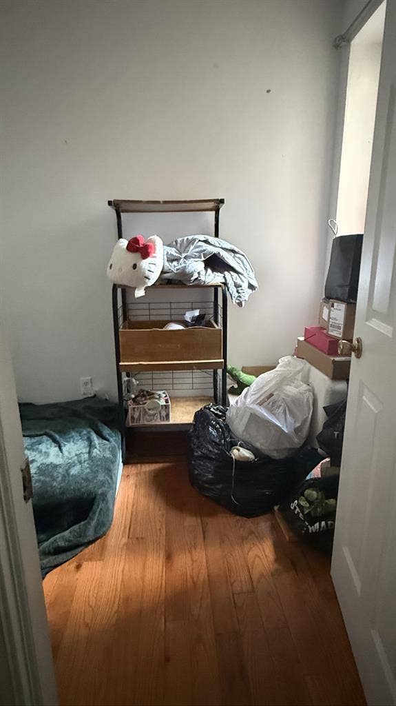Searching for a third roommate