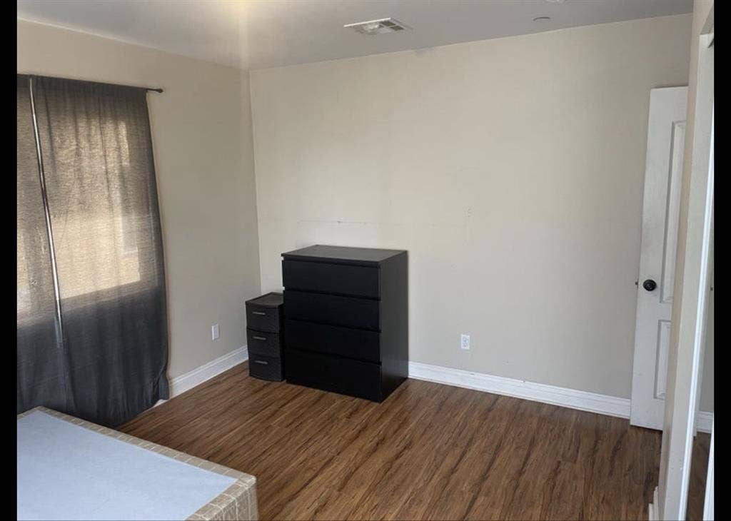 $1345 master bedroom private bath