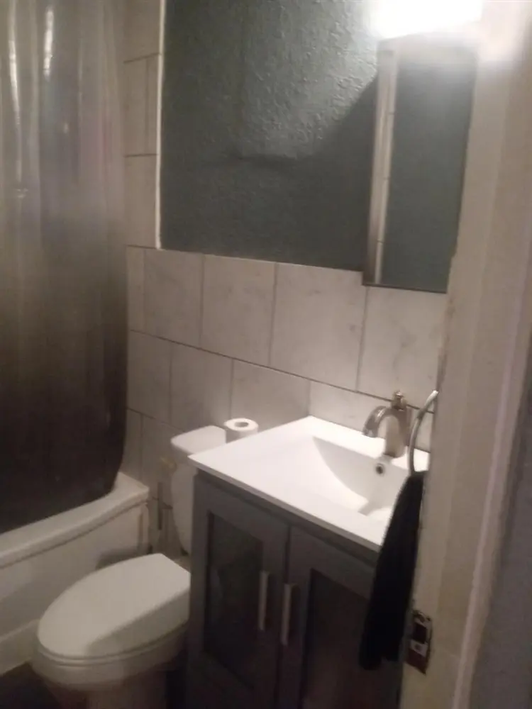 Large room for rent, private entran