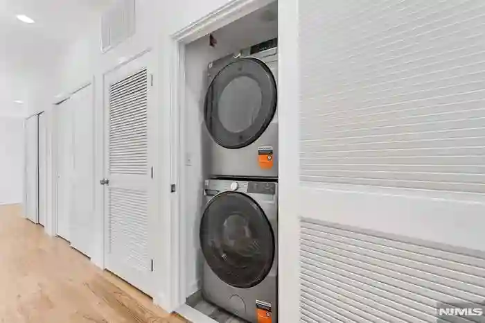 3 bdrm/ 2 bath brand new apartment