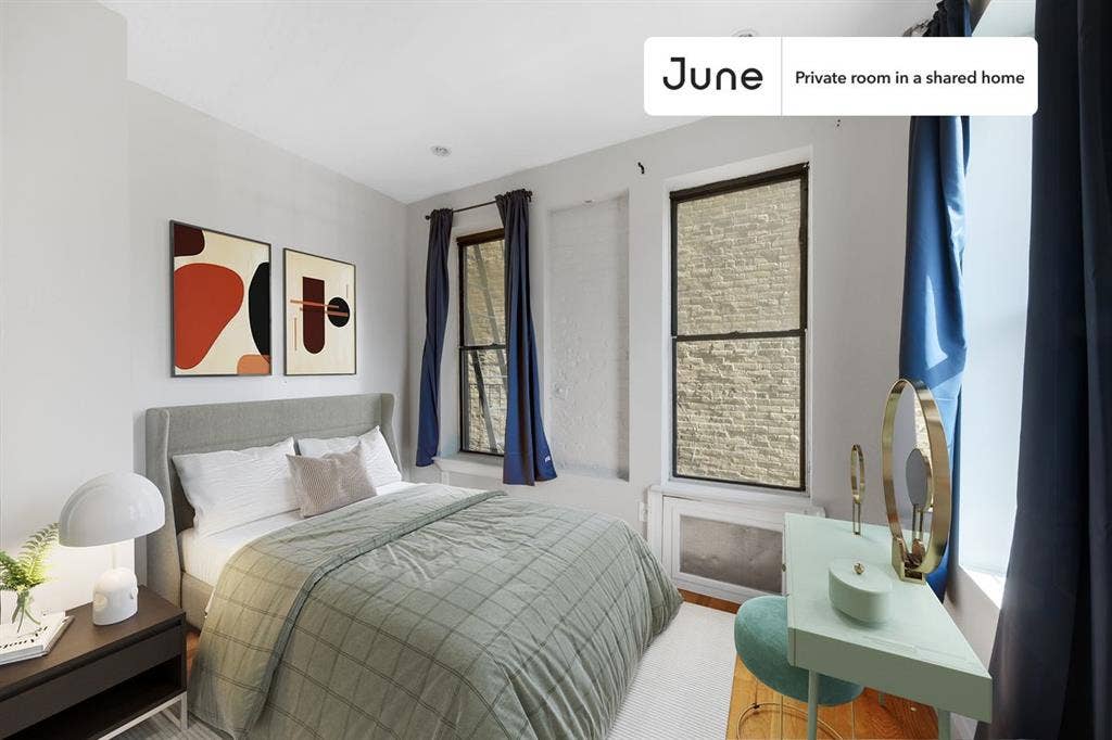 2 BR in New York City