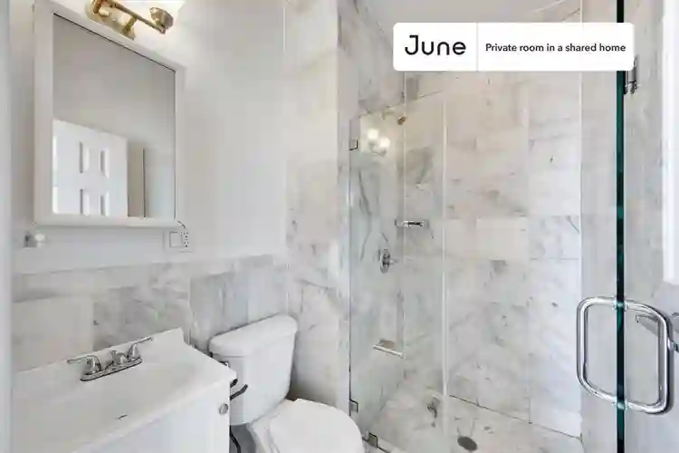 2 BR in New York City