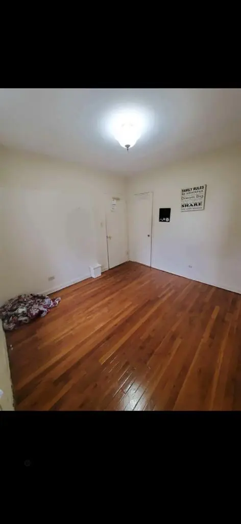 Room for rent, Available 2/1