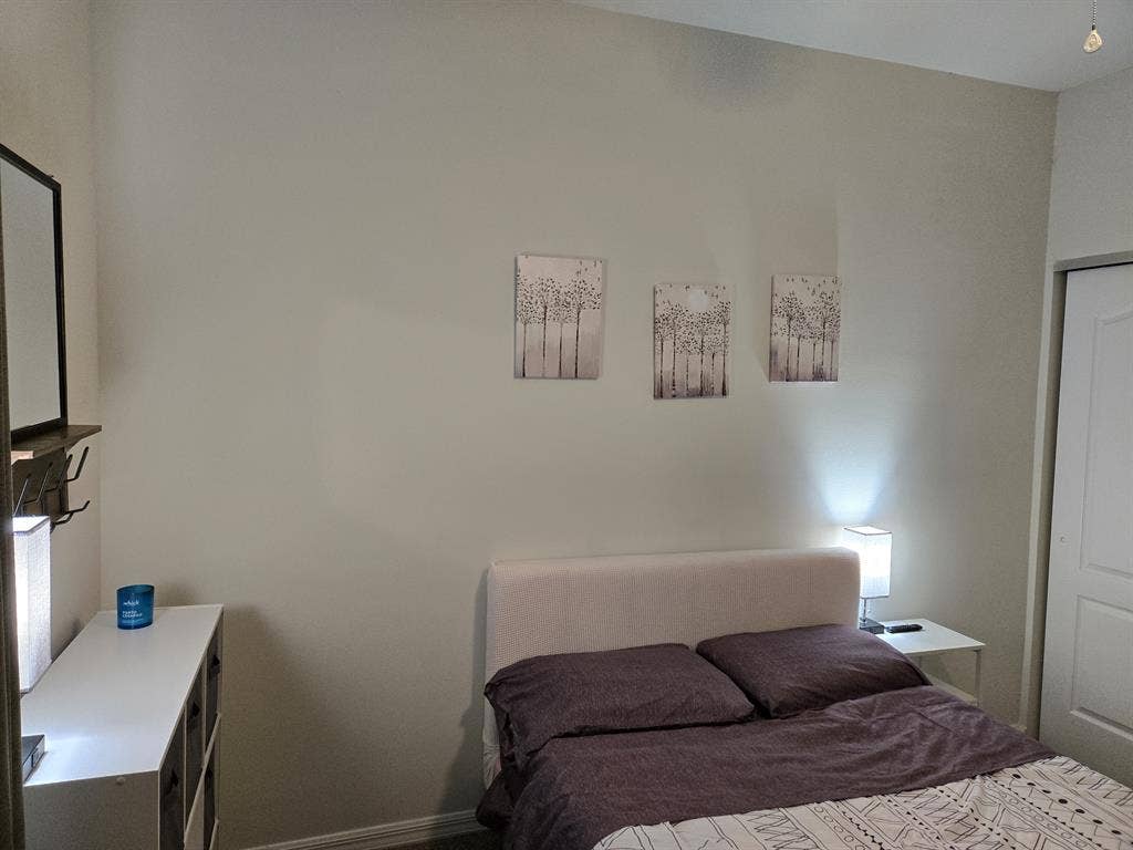 Private room in great neighborhood.