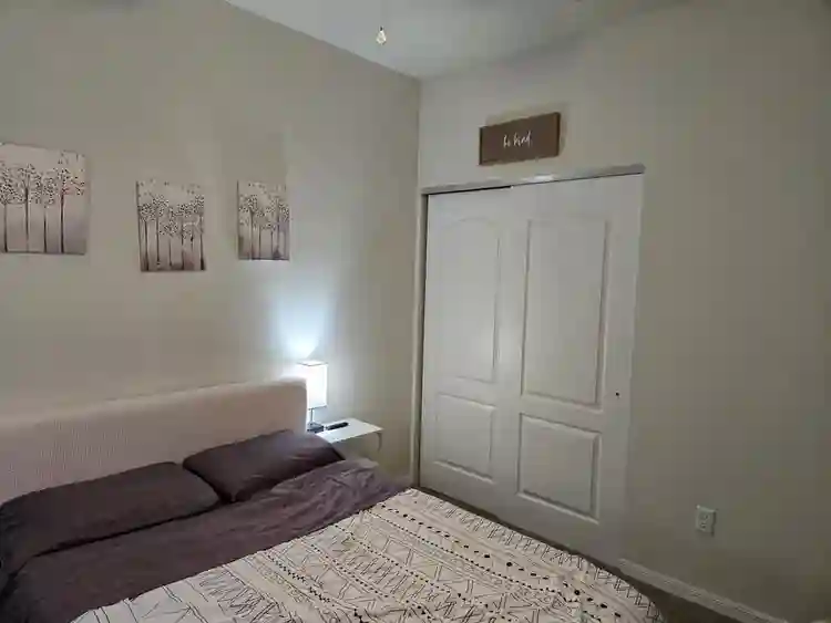 Private room in great neighborhood.