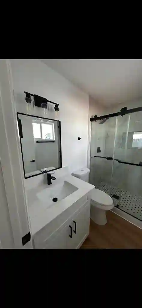 Mira Mesa room with private bathh
