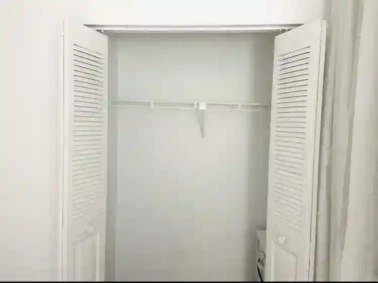 Fully furnished room available $900