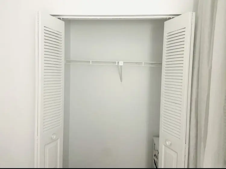 Fully furnished room available $900