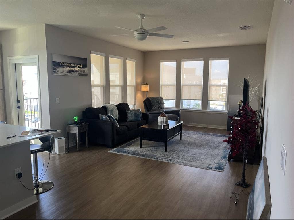 Beautiful 1 bedroom, private bath