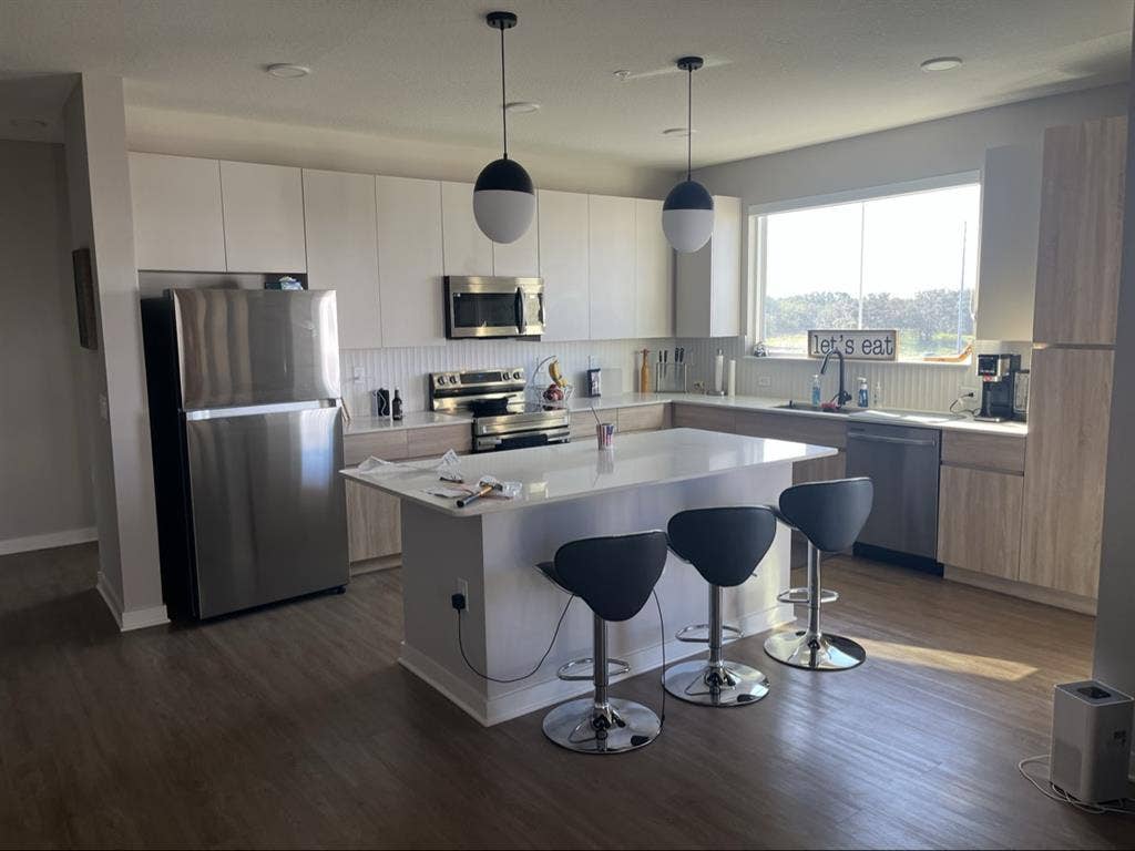 Beautiful 1 bedroom, private bath