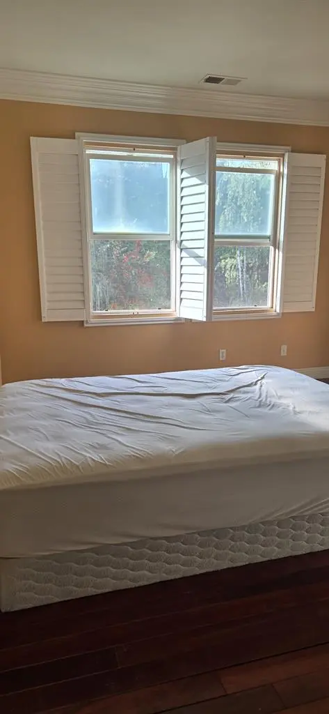 Room Available Now