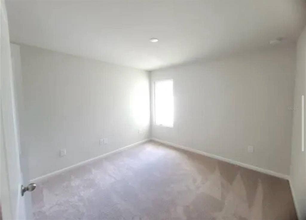 Room for Rent (Great Location)