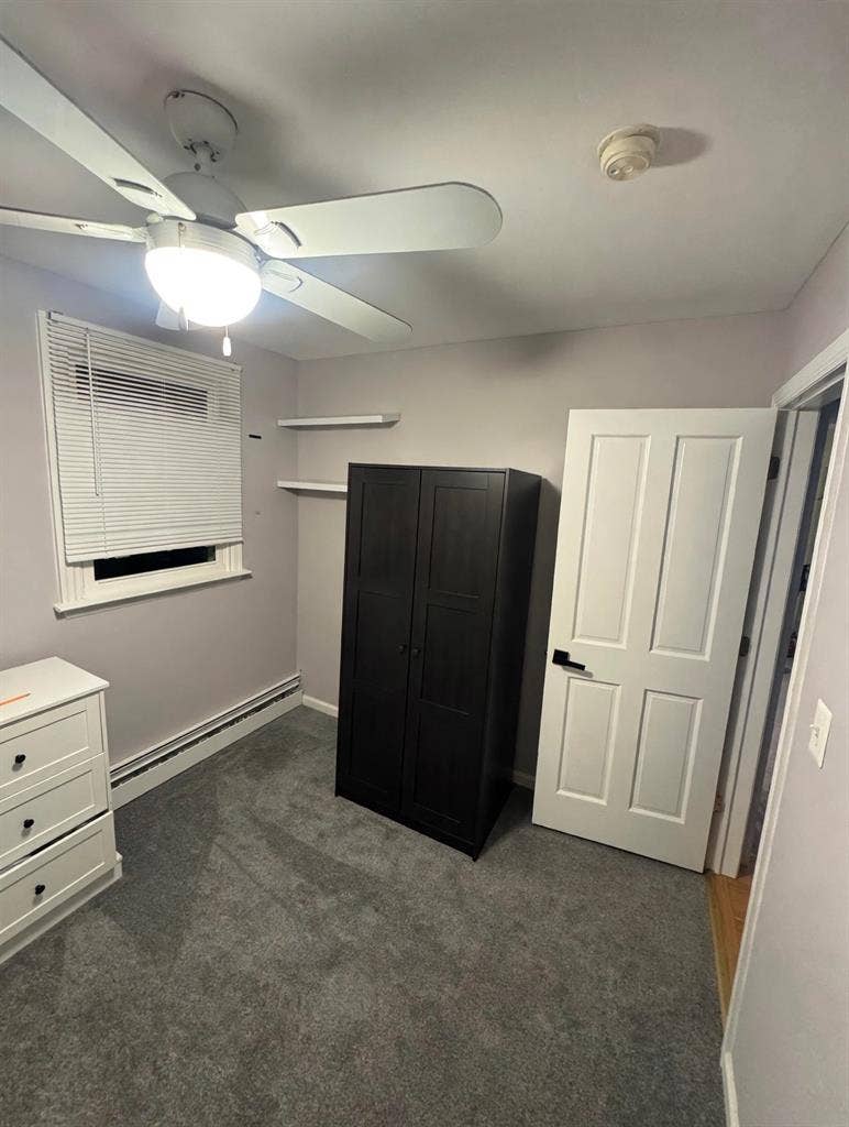 Unfurnished or finished rm