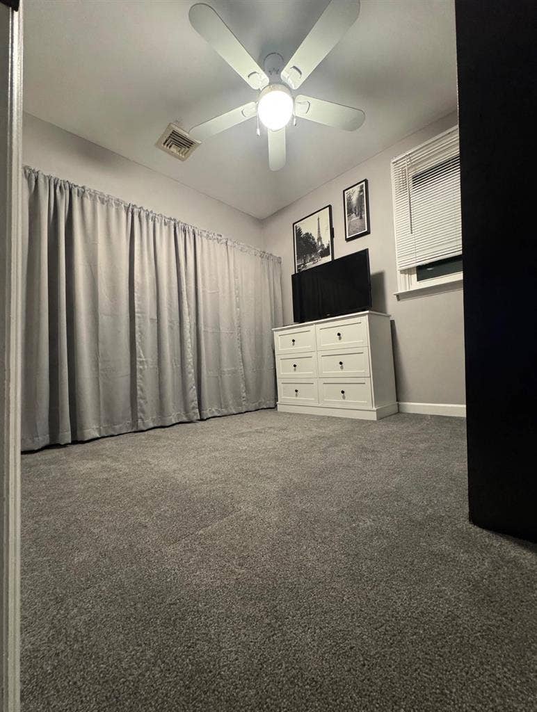Unfurnished or finished rm