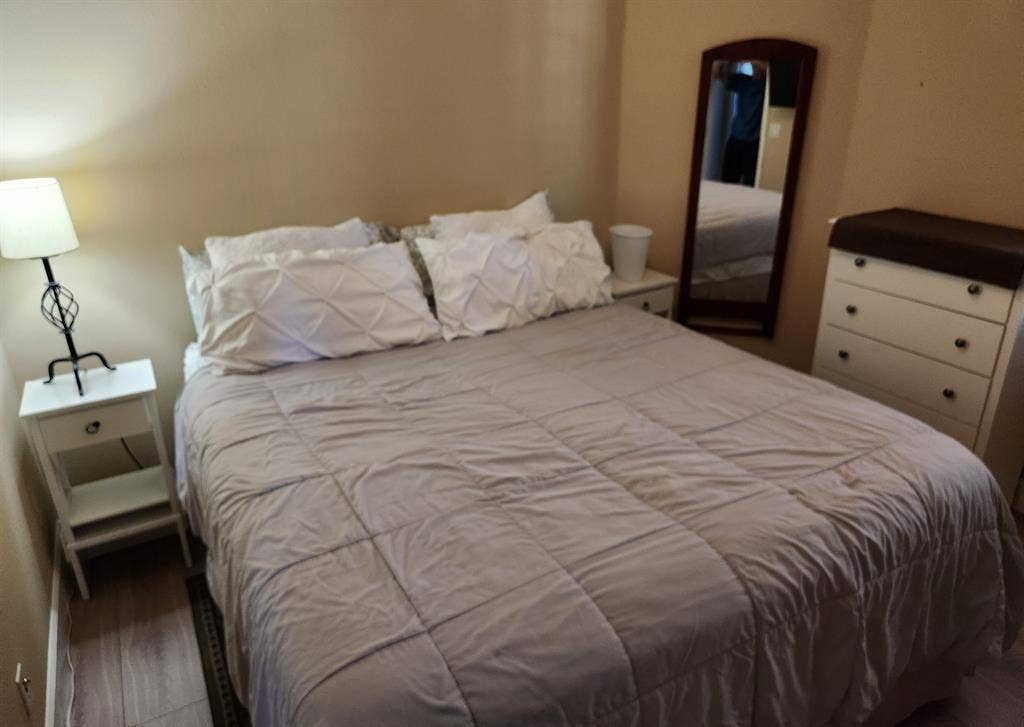 Nice room complete access