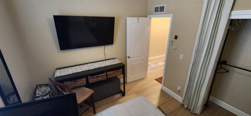 Nice room complete access