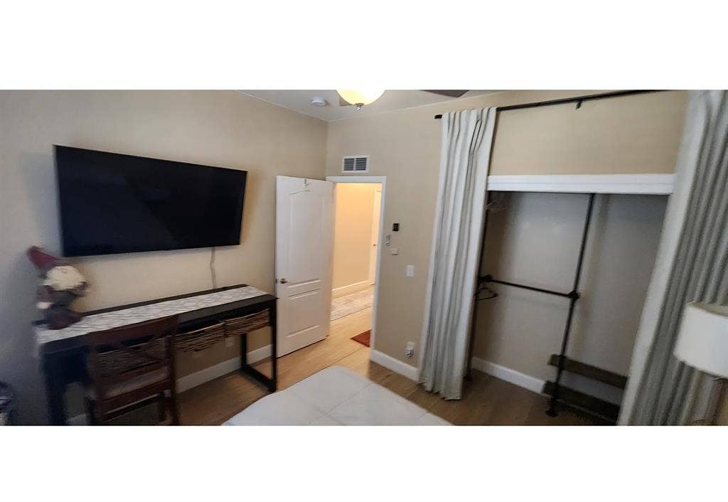 Nice room complete access