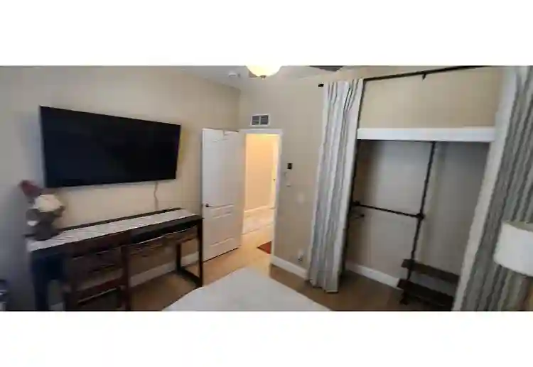 Nice room complete access