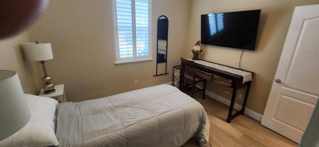 Nice room complete access